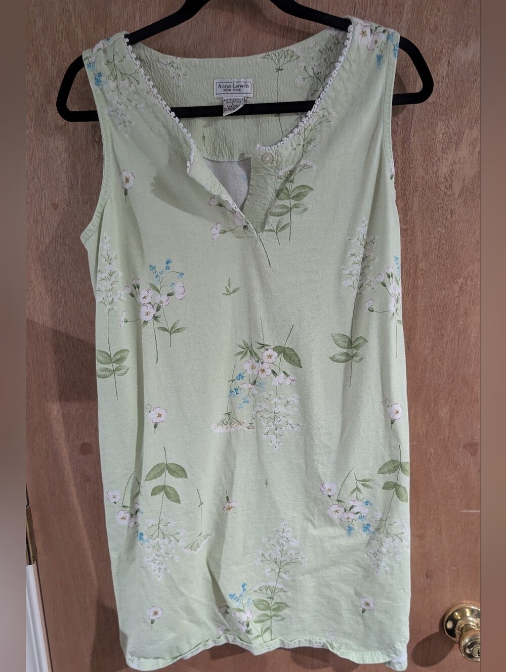 Anne Klein Light Green Floral Sleeveless Tunic